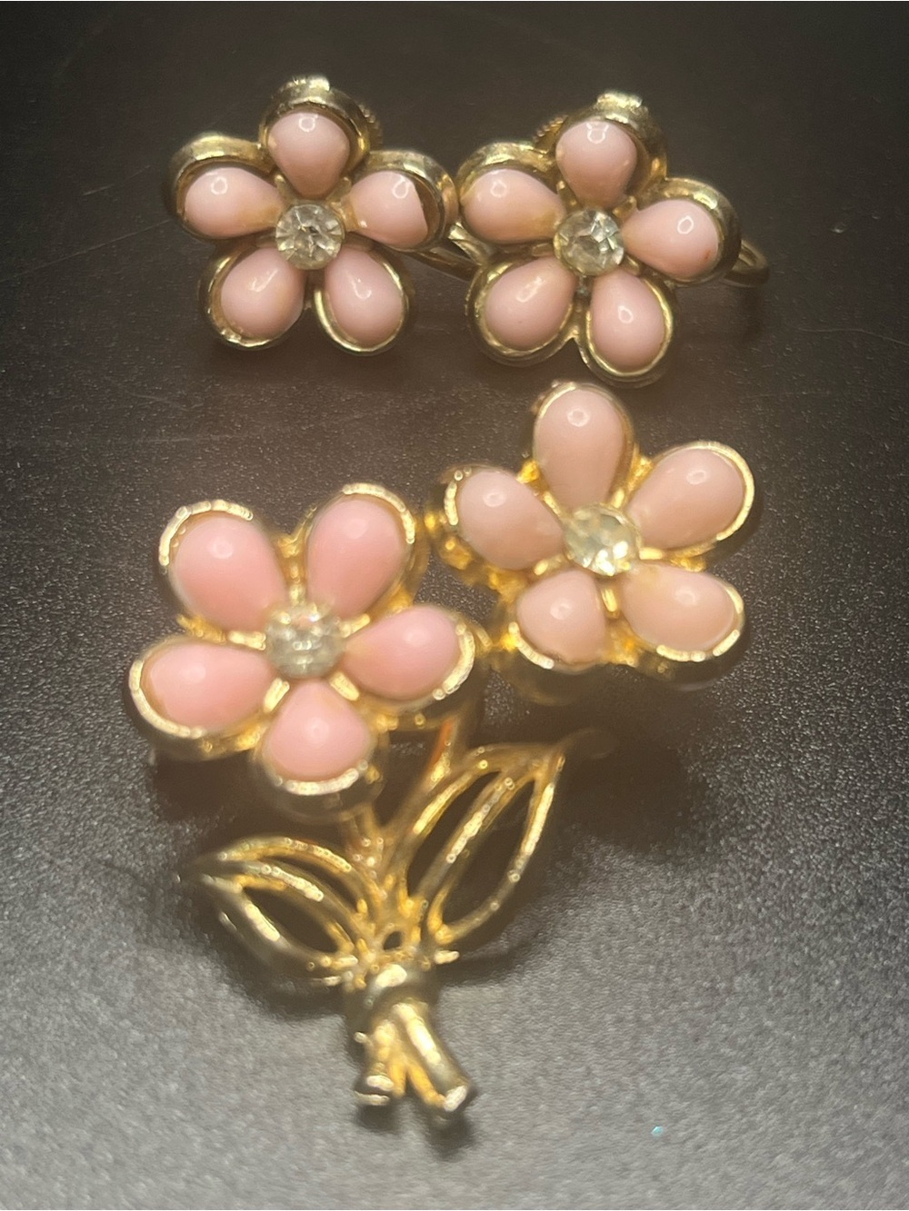 Vintage Pink Flower Brooch & Screw Back Earrings Set Gold Tone Rhinestone Floral